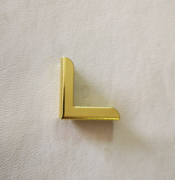 Picture of Corner CN22T511SBR22mmx22mm BrassCNB 098