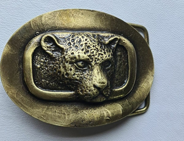 Picture of Buckle Leopard 40mm Brass Look H50